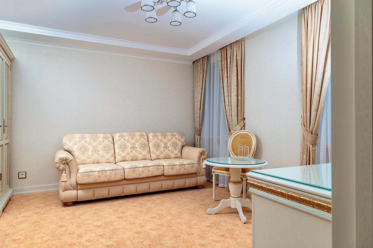 Hotel Polonez Minsk Eksteriør billede