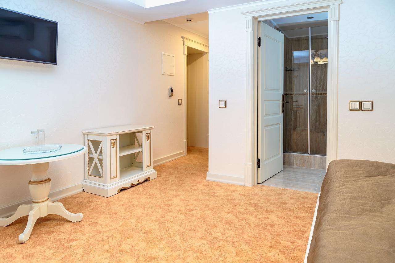 Hotel Polonez Minsk Eksteriør billede